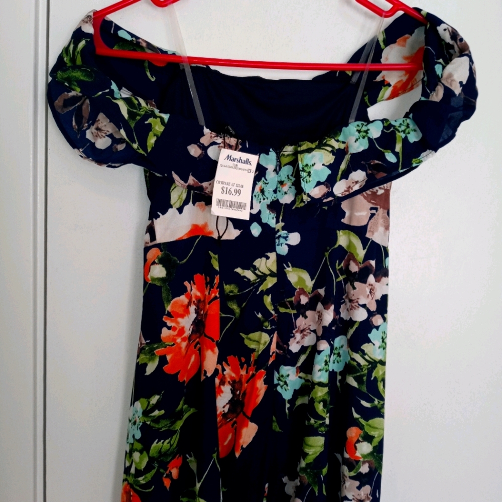 Dress - Picture 2 of 3